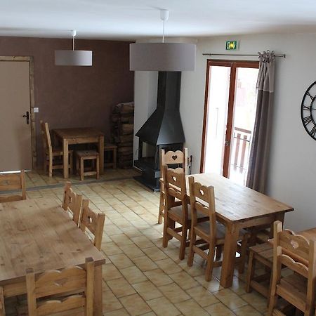 Les Paddocks Du Mont Blanc Hotel Mieussy Room photo