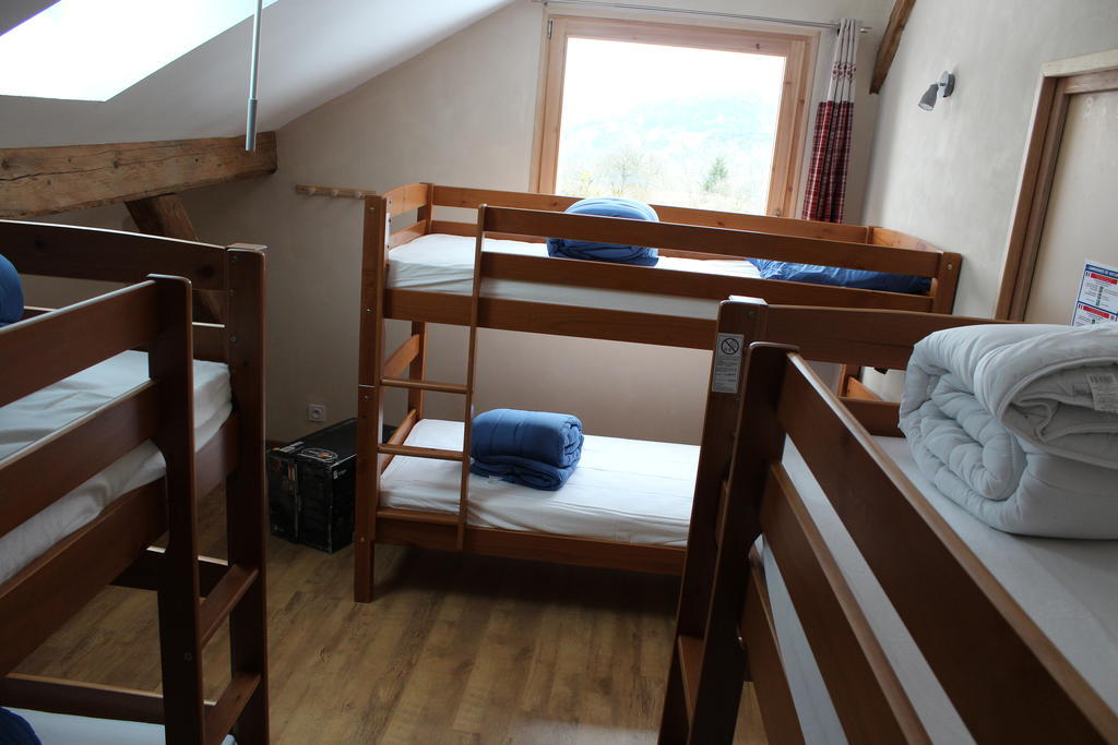 Les Paddocks Du Mont Blanc Hotel Mieussy Room photo